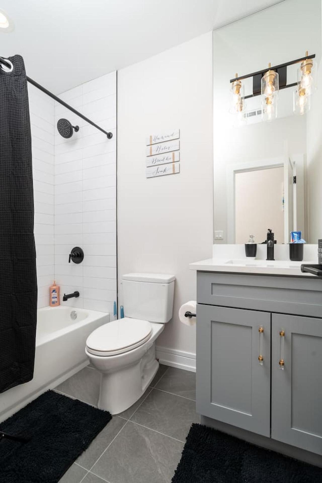 Affordable Private 2 -shared Apartment *