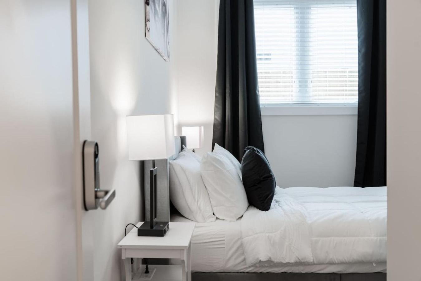 Affordable Private 2 -shared Apartment Chicago